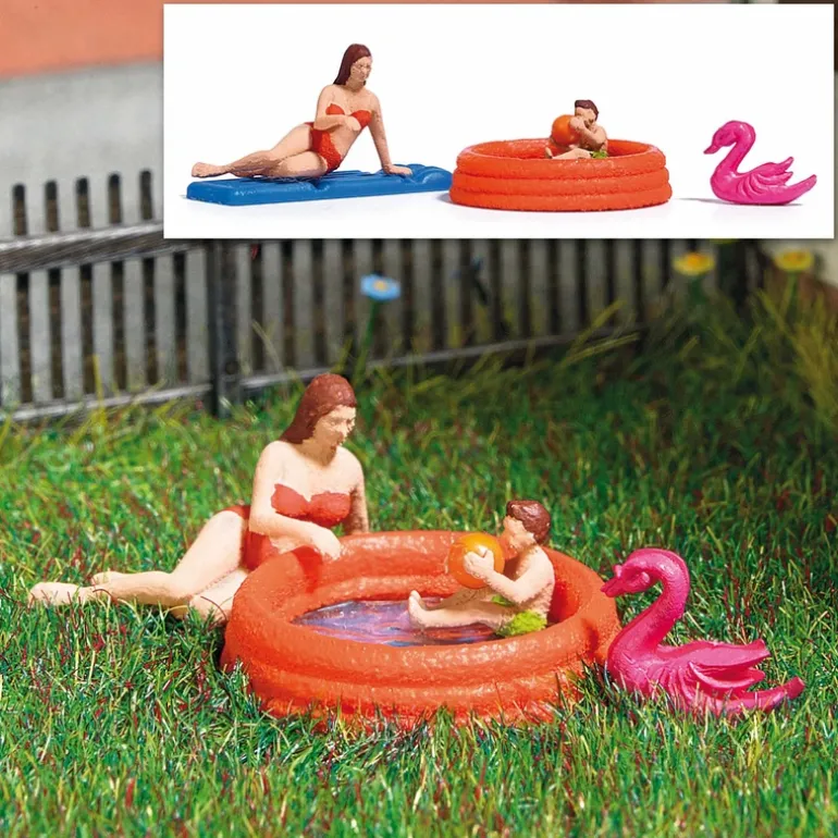 Busch 7862 HO Paddling Pool Figure Set - Quality Trains and Accessories Galore