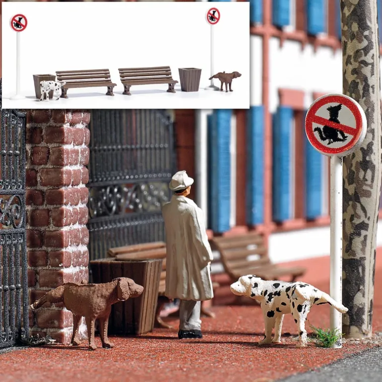 Busch 7895 HO Peeing Dogs Scene Figure Set - Quality Trains and Accessories Galore