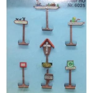 Busch 6025 HO Street Signs Model Railway Accessory (Box of 7) - Quality Trains and Accessories Galore