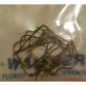 Walthers 945-3002 HO Platform Railing (Pack of 12) - Quality Trains and Accessories Galore> Flash Sale