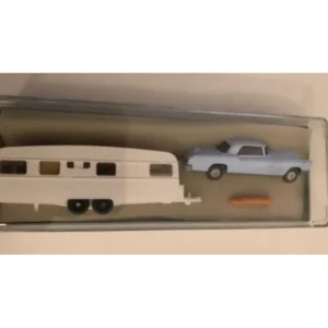 Wiking 2160 HO Lincoln Continental w/ Camper - Quality Trains and Accessories Galore> New